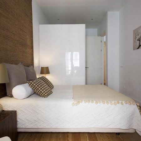 Apartamento Downtown Brown By Homing Lisboa Exterior foto